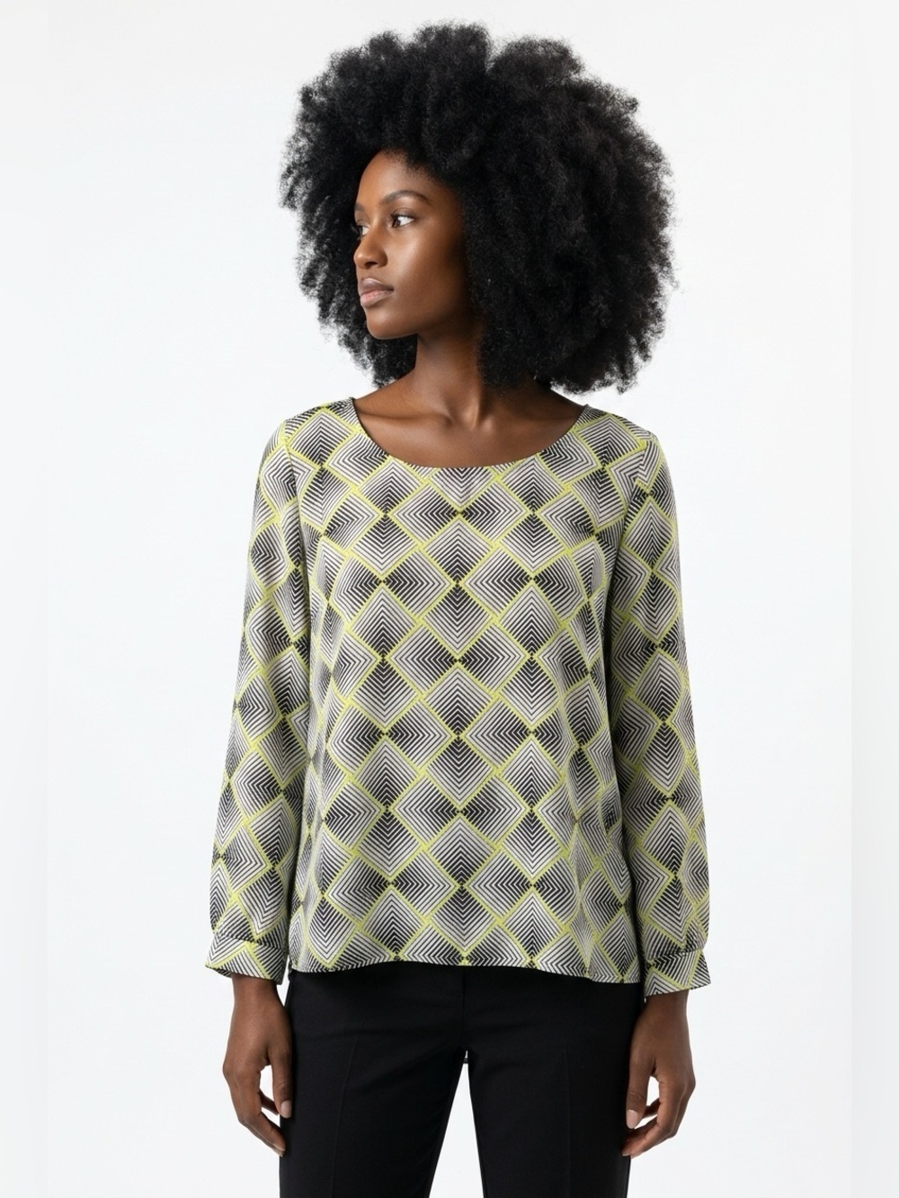 ✌️4 for $20✌️ Geometric print blouse